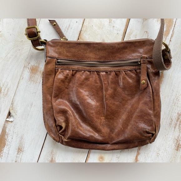 FOSSIL crossbody purse brown distressed leather Vintage boho bag collectible EUC - Picture 2 of 16